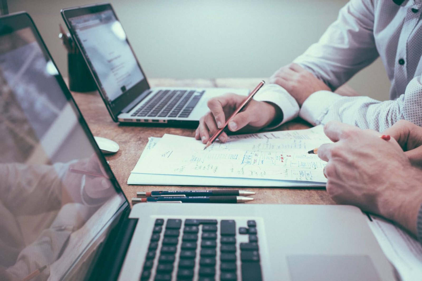 The Ultimate Guide to Building a Profitable Online Business in 2026